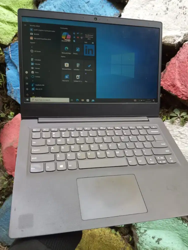 Laptop Lenovo v14 Core i3 Gen 10 Mulus No Minus