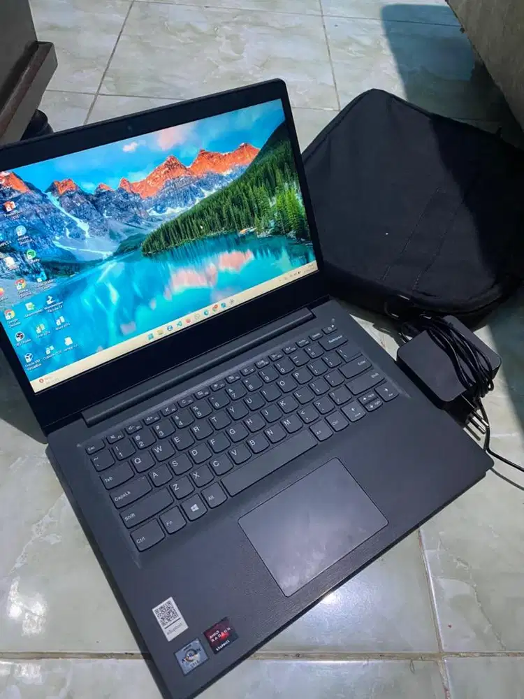 Laptop lenovo 82c6