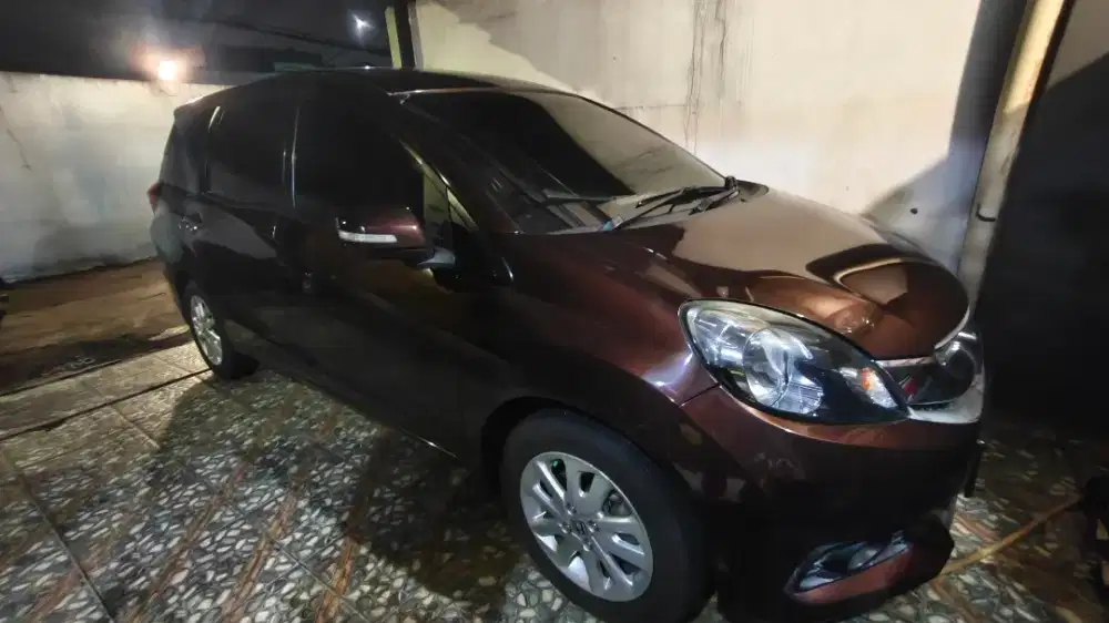 Mobilio E mt 2014