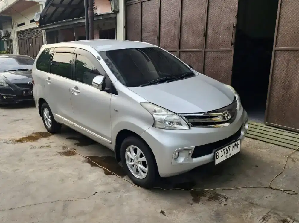 Toyota Avanza Avansa G Matic AT Tahun 2012 Silver , 2011
