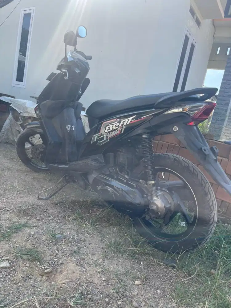 Dijual motor beat karbu