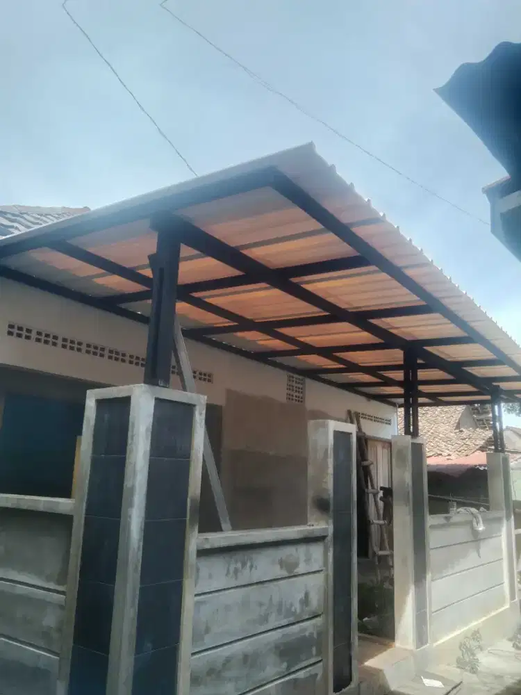 Rangka atap baja ringan