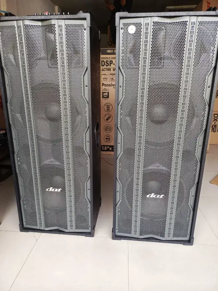 Spiker aktive blutote dsp215 mic 15inc revebs dan ada micnya