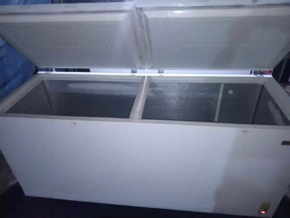 Jual frizzr box barang n