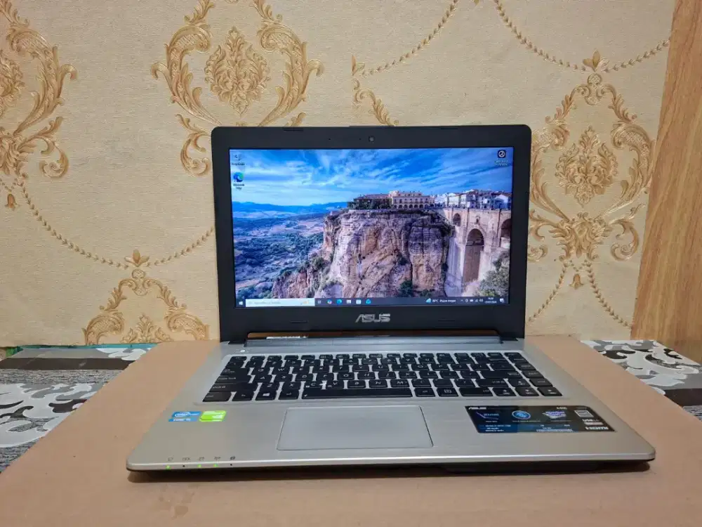 ASUS K46CB dengan prosesor Intel Core i5-3th Gen