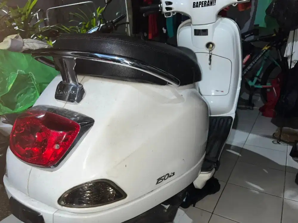 vespa lx 150 2011