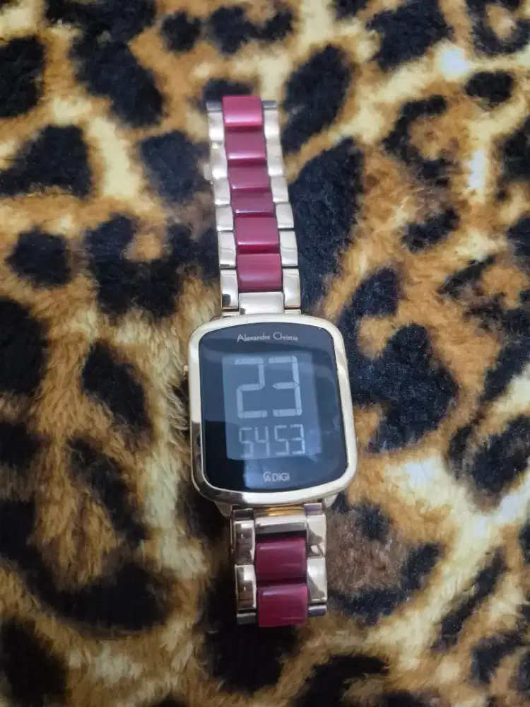 DI JUAL JAM AC. ORIGINAL BELI DI METRO WATCH SUNGAI SADDANG