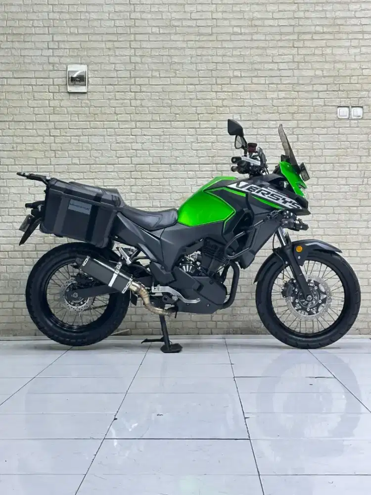 KAWASAKI VERSYS x 250 2021 - Chintia Mustika