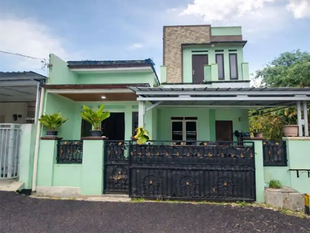 DISEWA RUMAH MEWAH TAHUNAN 2 LANTAI  BAGUS SIAP HUNI HOOK CIBINONG BOGOR BO163