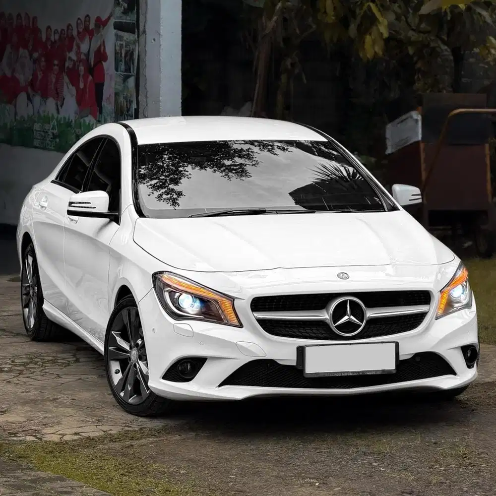 (CASH) Mercedes Benz CLA200 2015