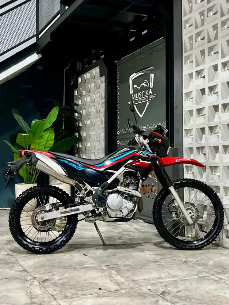 KAWASAKI KLX 230 SE 2019 - Chintia Mustika