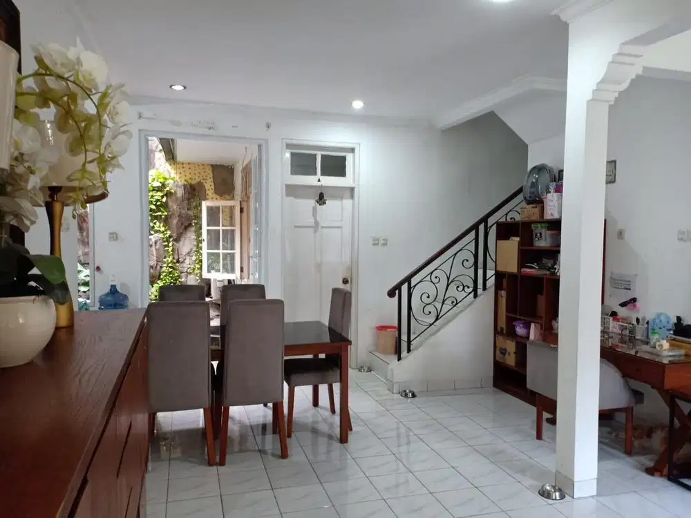 Dijual Rumah 2 Lantai di Kota Wisata Cibubur Nego Sampai Jadi