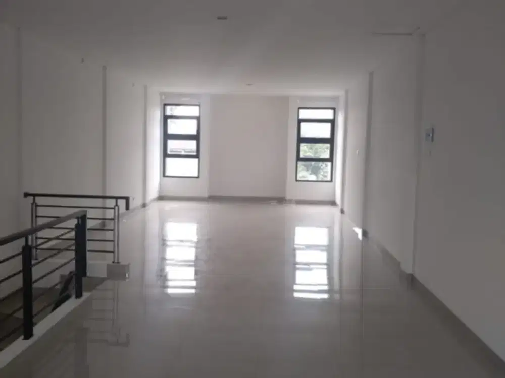 Ruko Strategis Siap Pakai di Jalan Holis Bandung