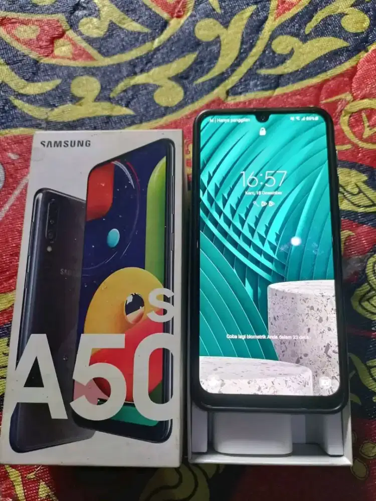 Samsung A50s
RAM 6/128 
Kamera Bagus
NFC ON