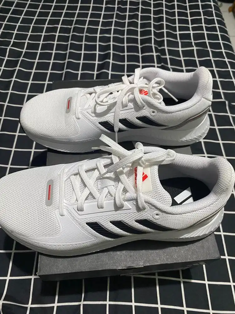 Jual sepatu adidas Runfalcon 2.0