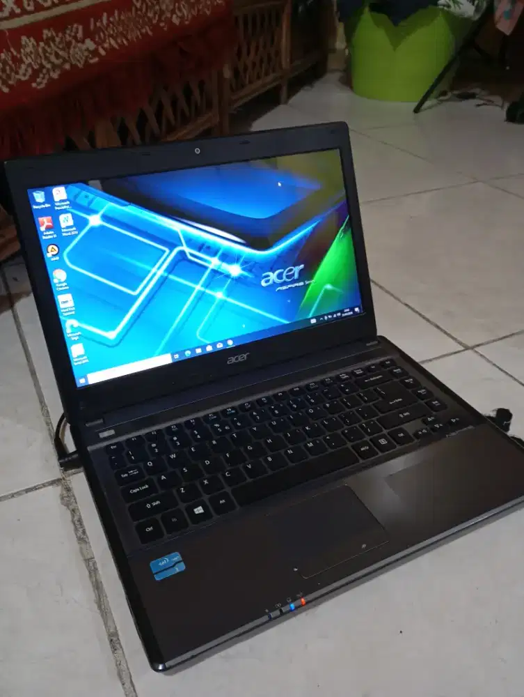 Laptop Acer Core i3 2310 Siap pake