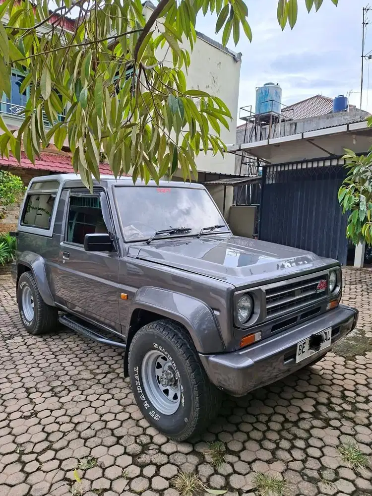 Dijual DAIHATSU ROCKY F78