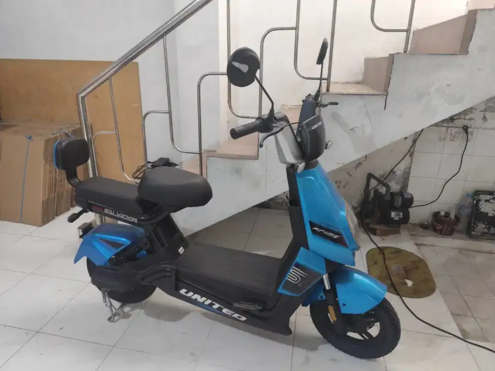 Sepeda listrik United Salvador Prime