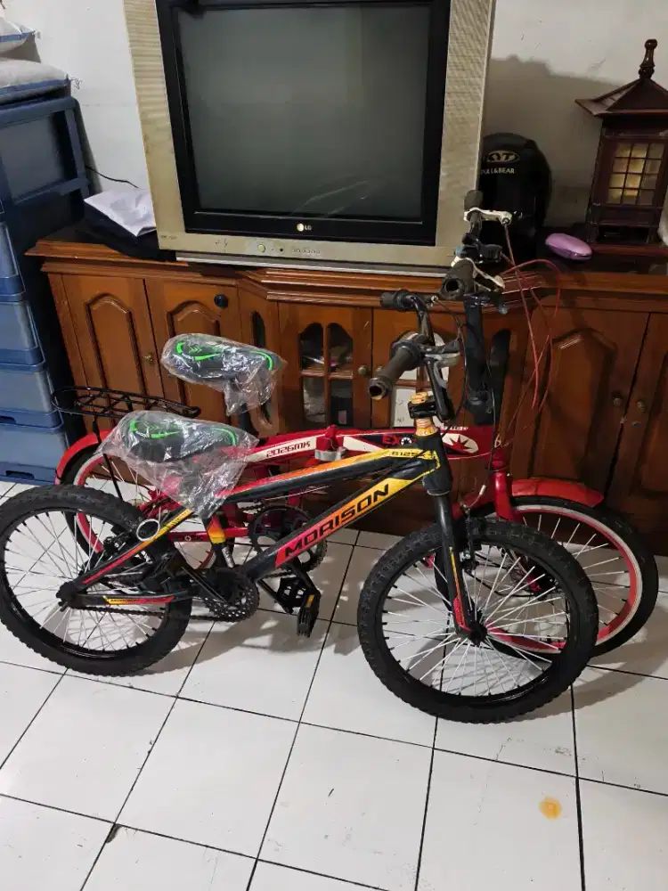 SEPEDAH BMX DAN LIPAT