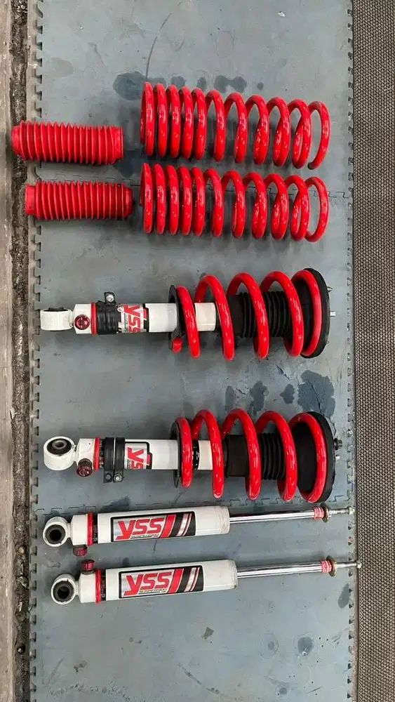 YSS DTG SERIES + YSS LOWERING KIT