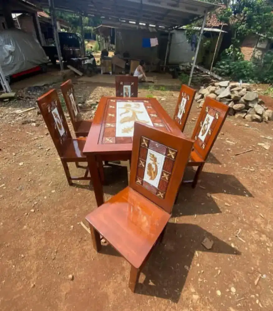 Meja makan minimalis k6