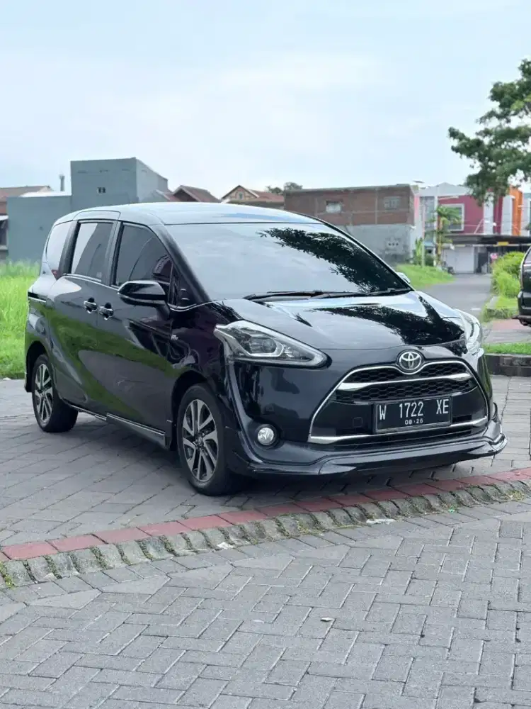 Sienta Q metic tahun 2016