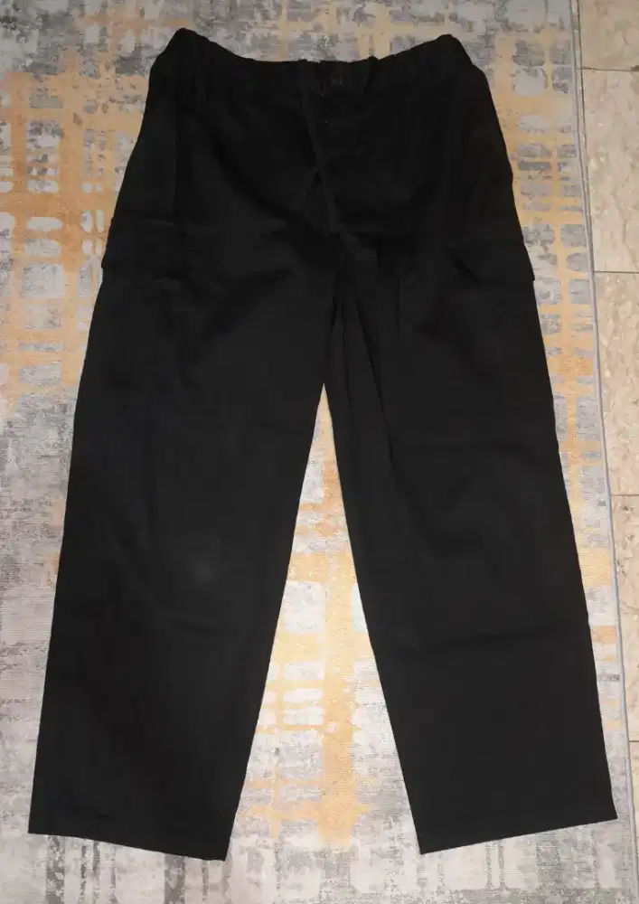 Celana Cargo H&M Loose Fit sz. M Black (ori)