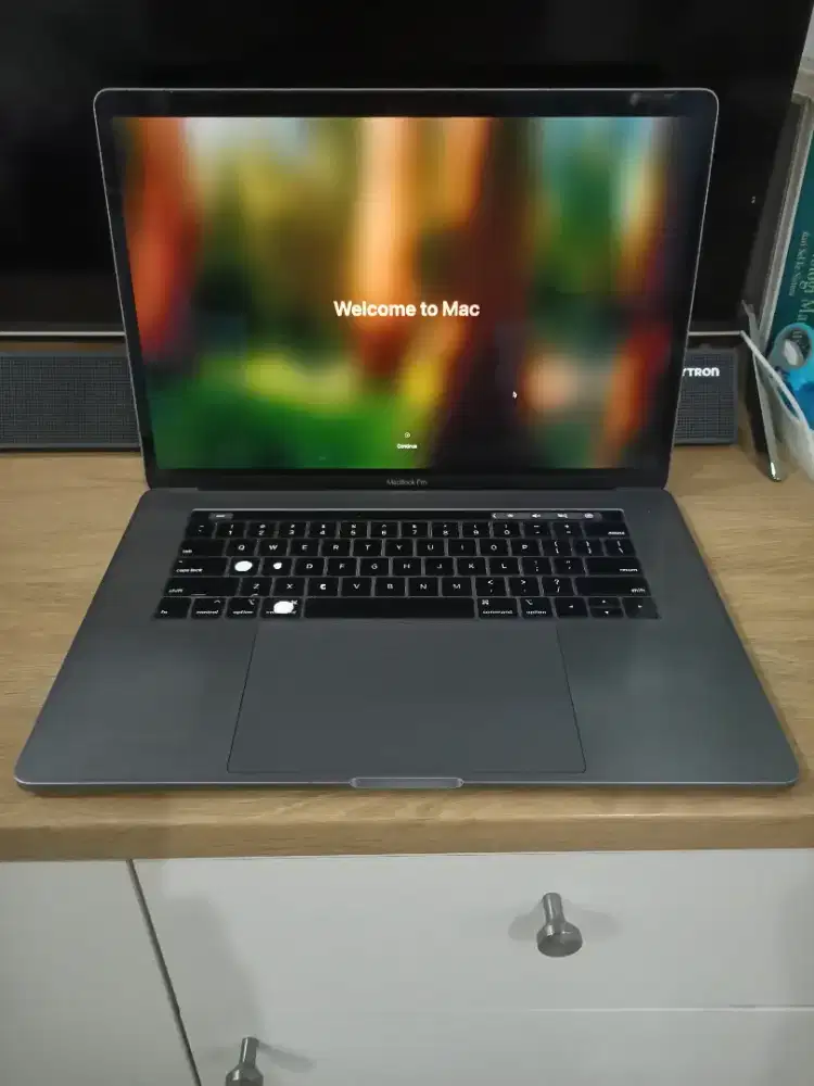 Macbook pro 2019 15 inch i9 16/500 GB