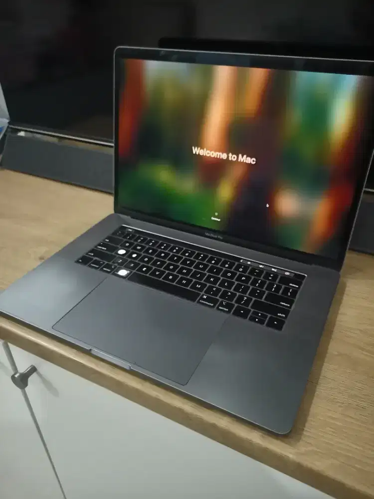Macbook pro 2019 15 inch i9 16/500 GB