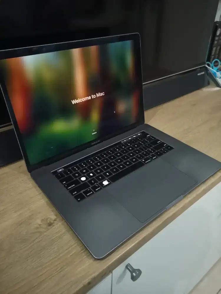 Macbook pro 2019 15 inch i9 16/500 GB
