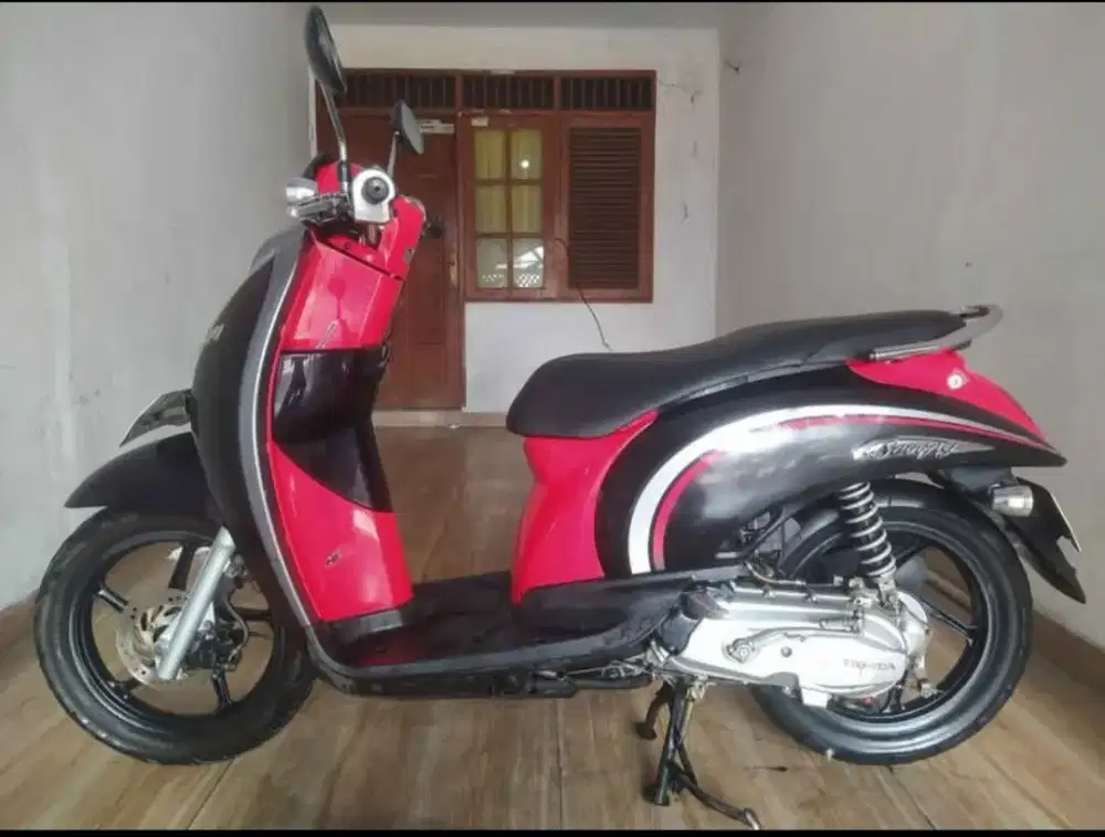 Scoopy karbu 2012 good condition