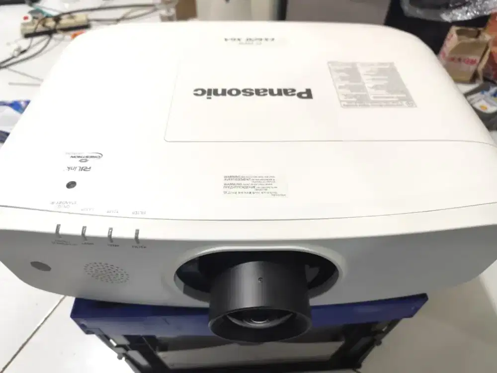 Proyektor Panasonic PT-EX620 XGA 6200 Lumens Terang ||  Siap Pakai