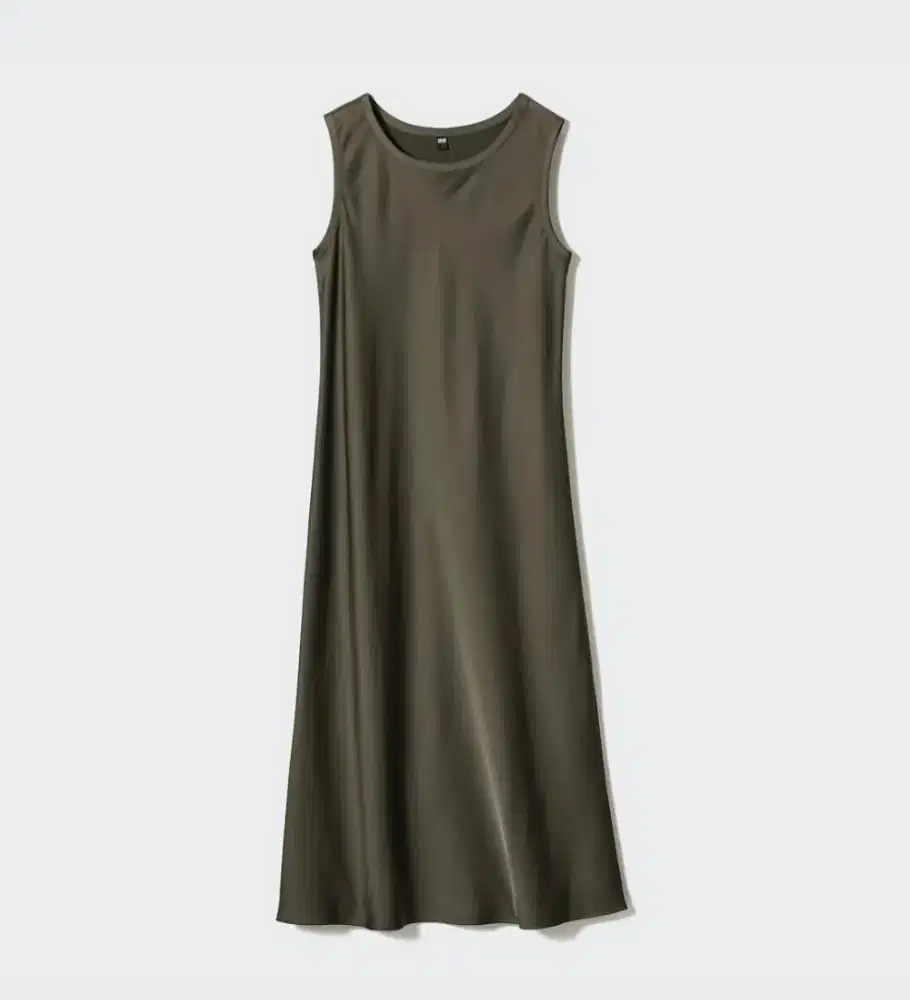 Uniqlo Gaun satin tanpa lengan