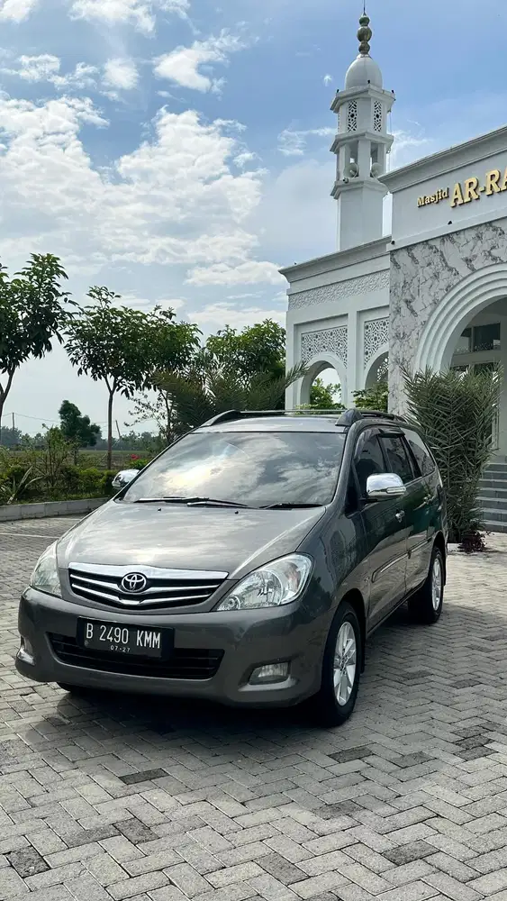 Toyota Kijang Innova 2011 Diesel