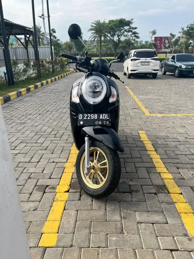 DI JUAL SCOOPY 2021 18 JT NEGOO