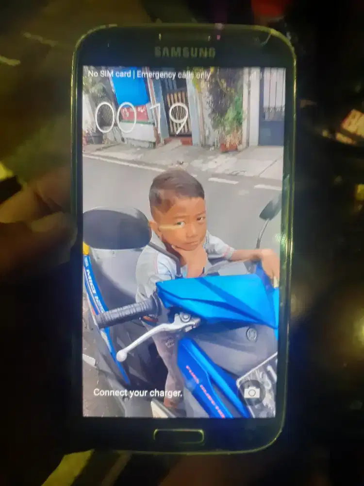 Samsung galaxy S4 normal hp only