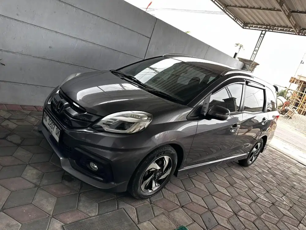 Mobilio RS 2016 grey AT automatic mobillio abu