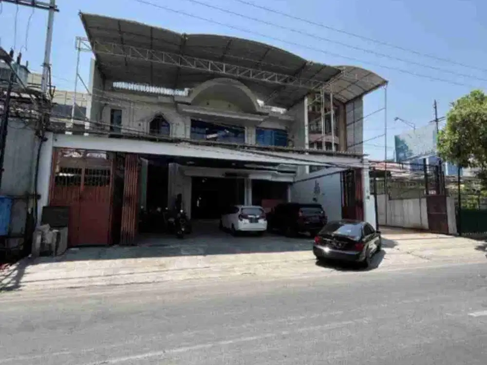 Komersial Area Dijual Rumah Cocok Buat Usaha Jalan Biliton Surabaya