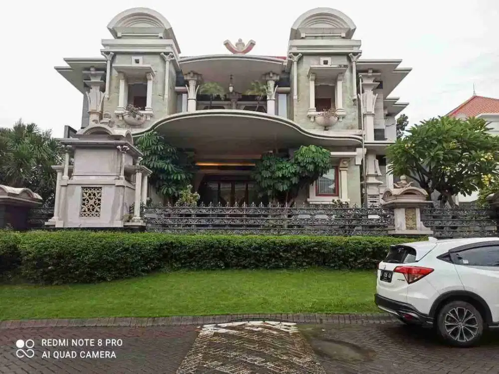 Jalan Utama Dijual Rumah Luas Mewah Graha Famili Surabaya Barat