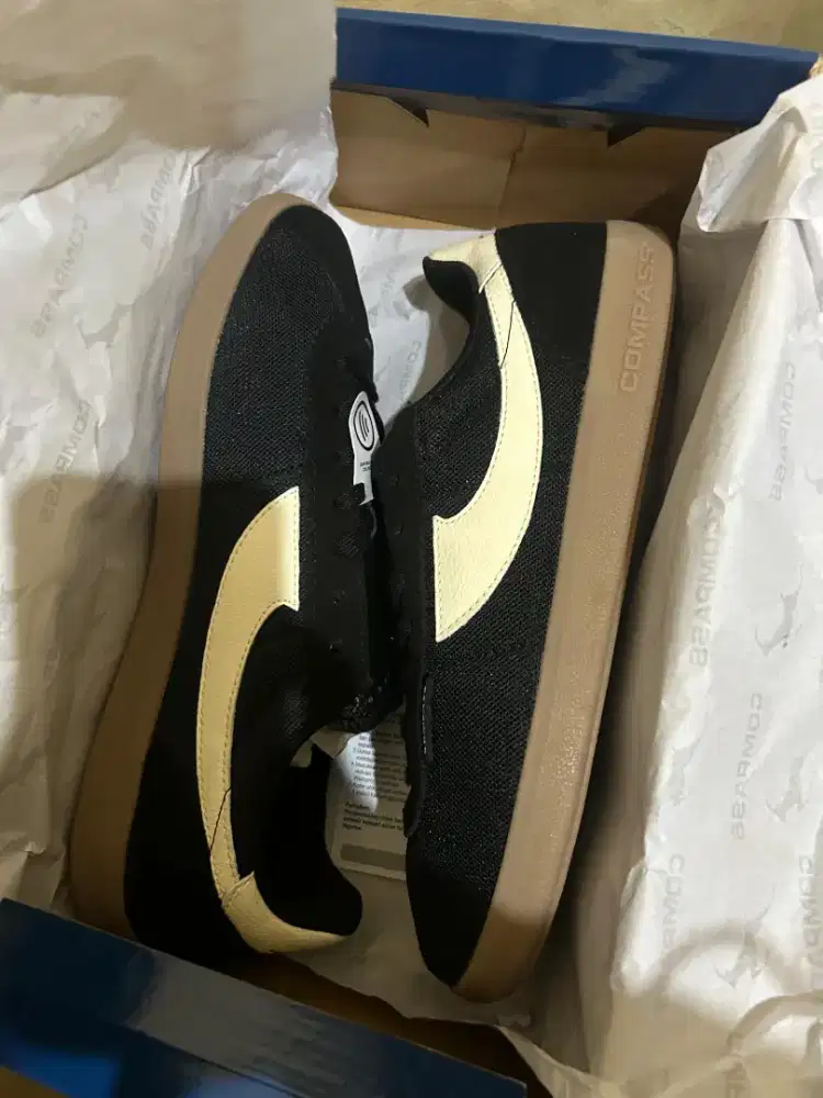 Tribune Black Gum (42)