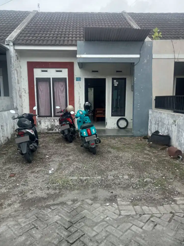 Rumah di Tanjungsari Regency. Jl Bengawan Solo, kota Blitar