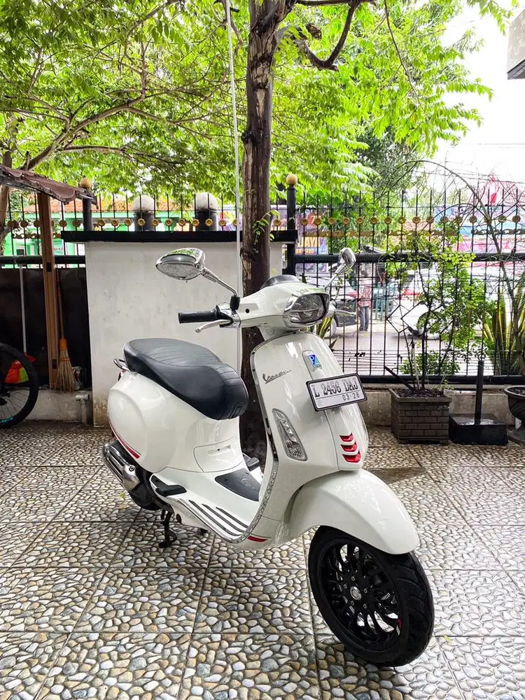 Vespa Sprint S Abs 2023 Putih