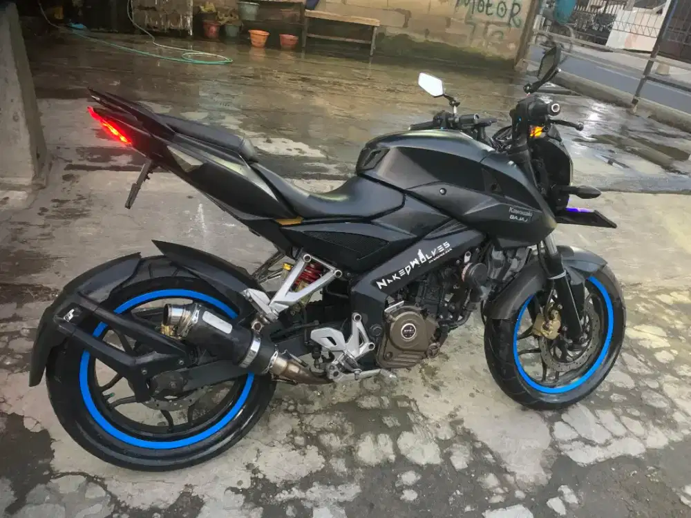 Kawasaki Pulsar 200NS