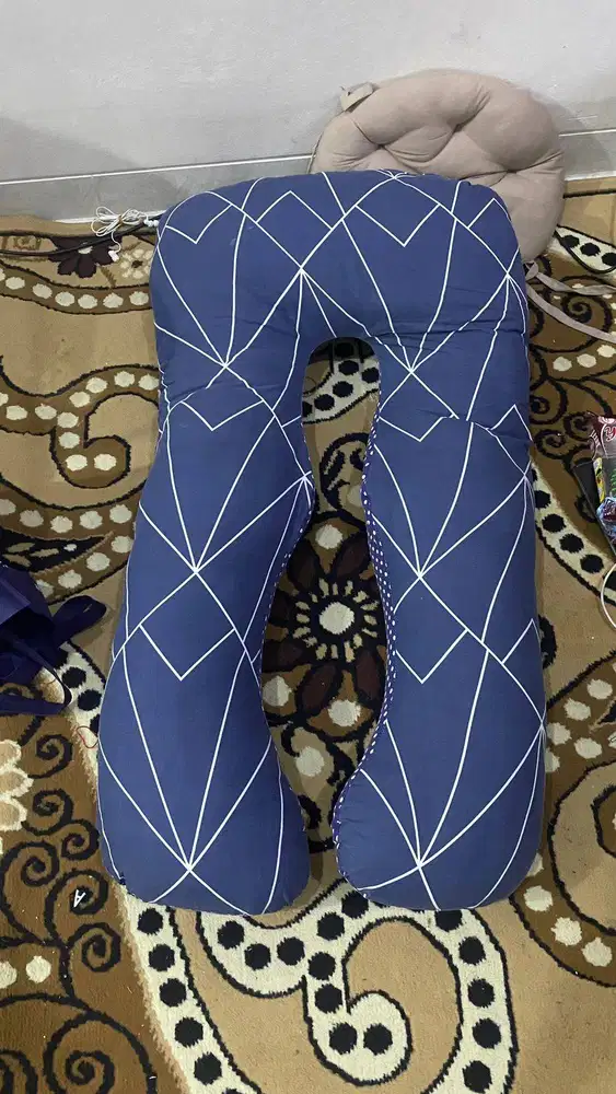 Bantal Ibu Hamil Jumbo Biru Navy Motif Geometris Empuk Tebal Nyaman