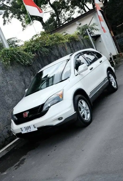 Honda CRV 2.4 Prestige 2012 AT putih Bandung CR-V