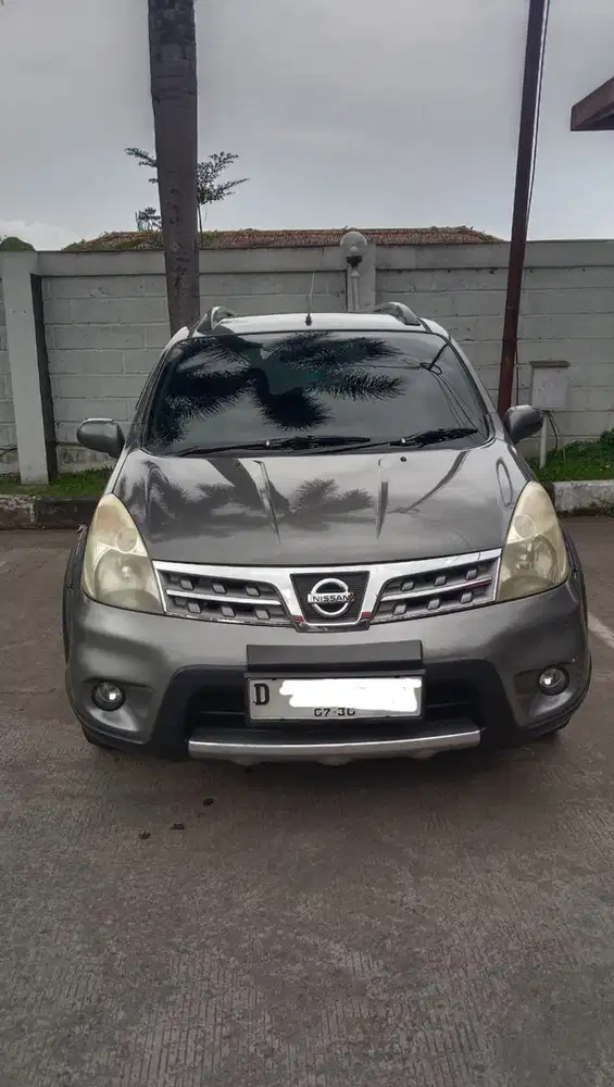 Nissan Livina 2013 Bensin