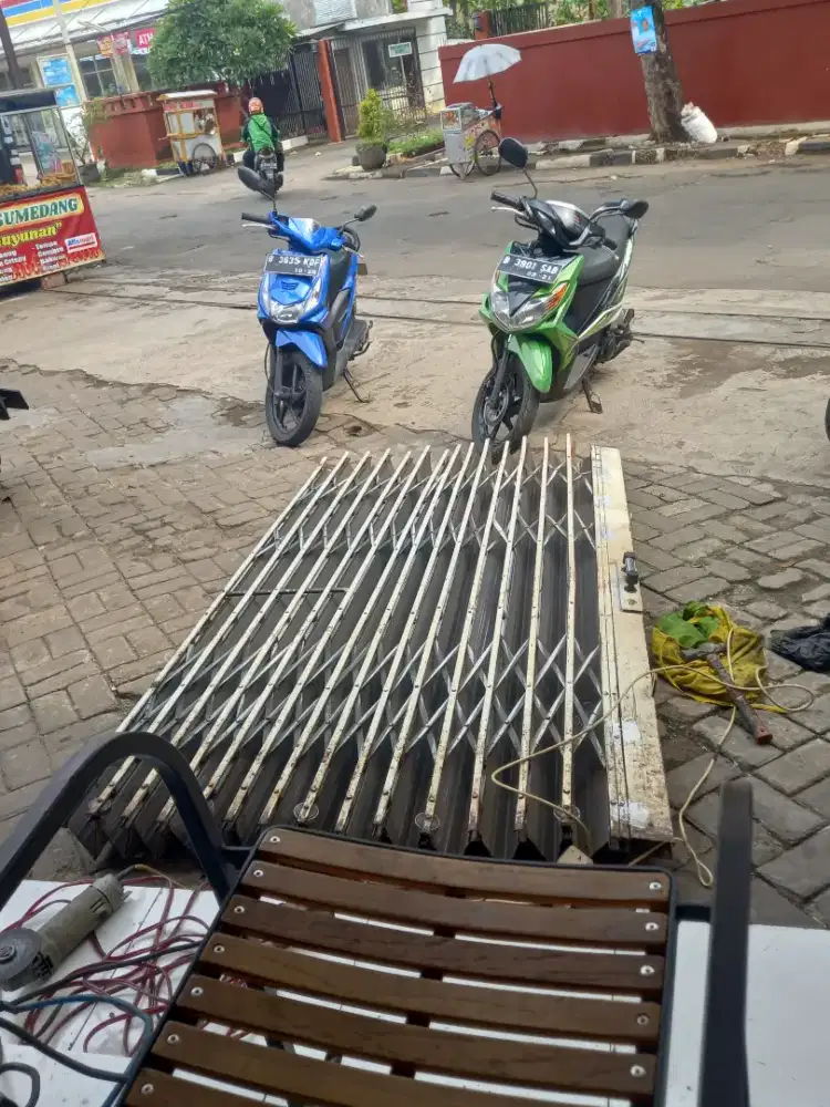 Tukang rolling door folding gate termurah