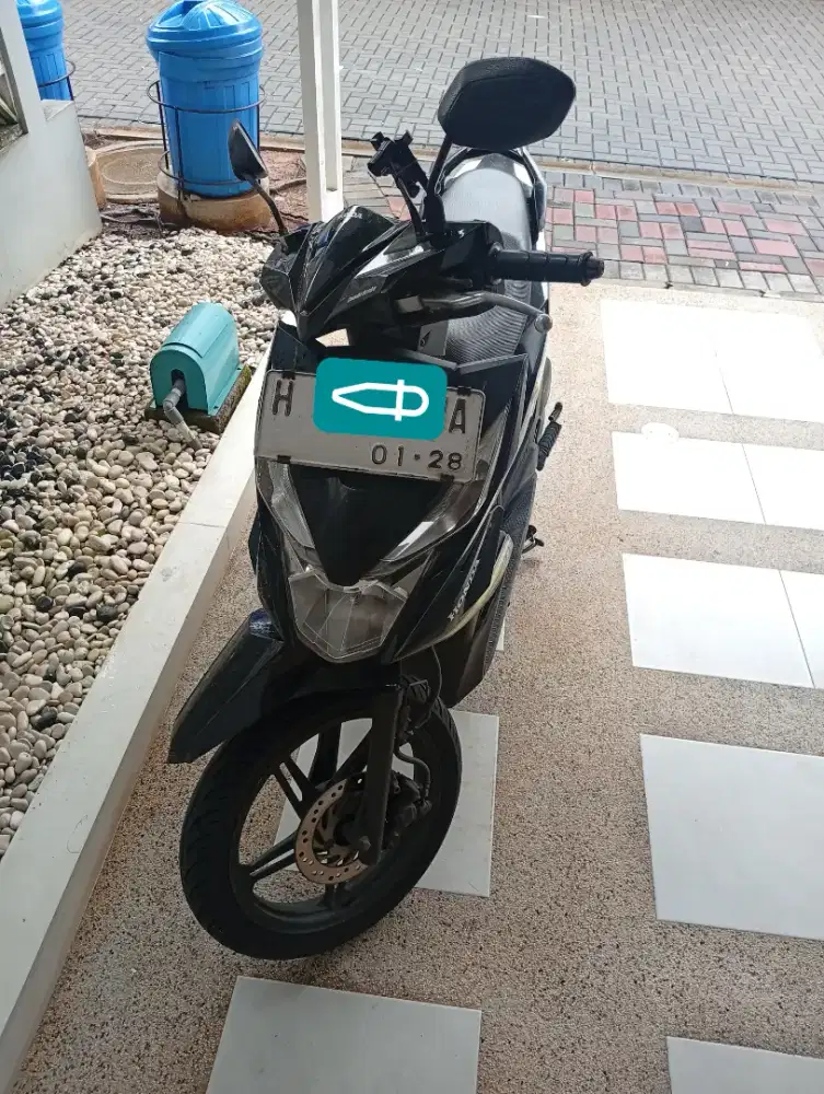 Dijual motor Honda beat FI plat H