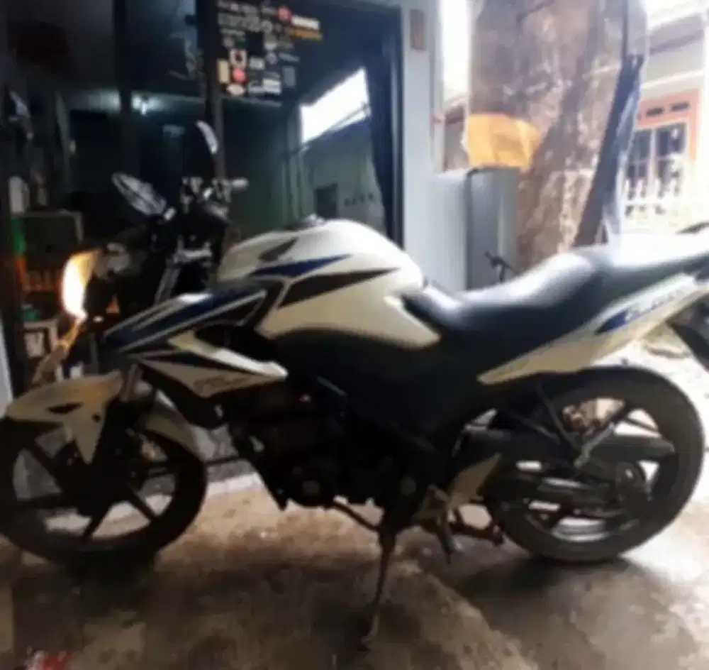 jual aja motor cbr 150 surat komplit