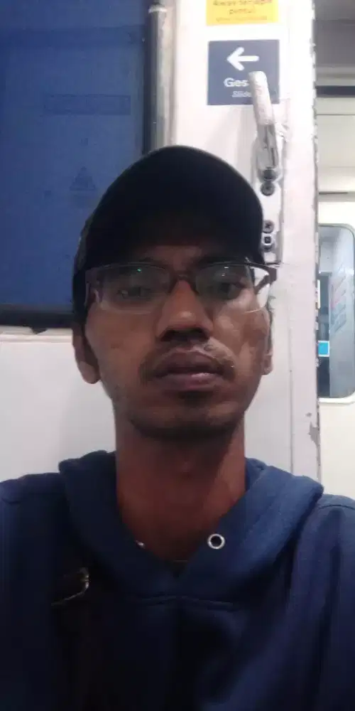 Saya mencari pekerjaan usia 37 THN